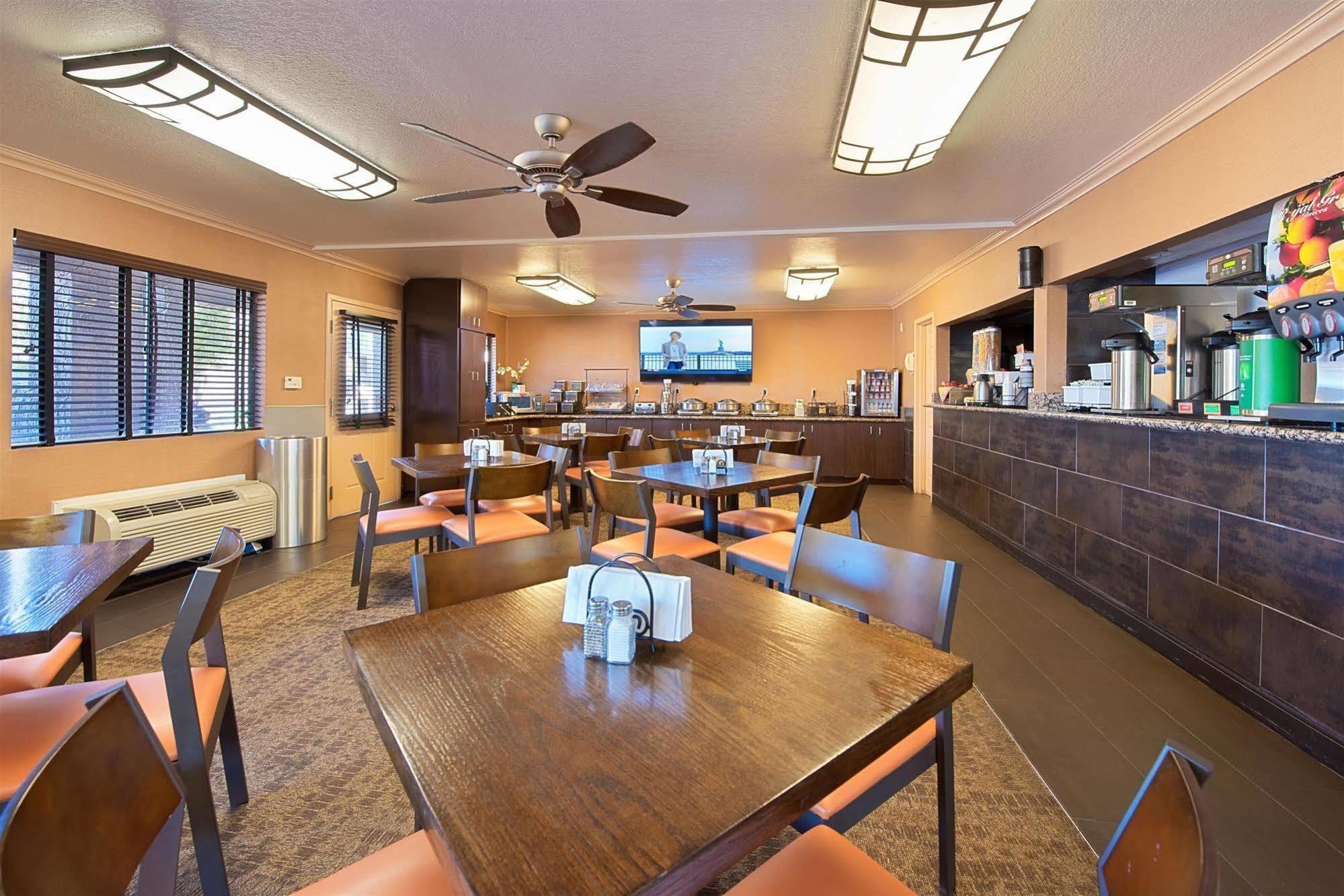 Best Western Innsuites Phoenix Hotel & Suites Dış mekan fotoğraf