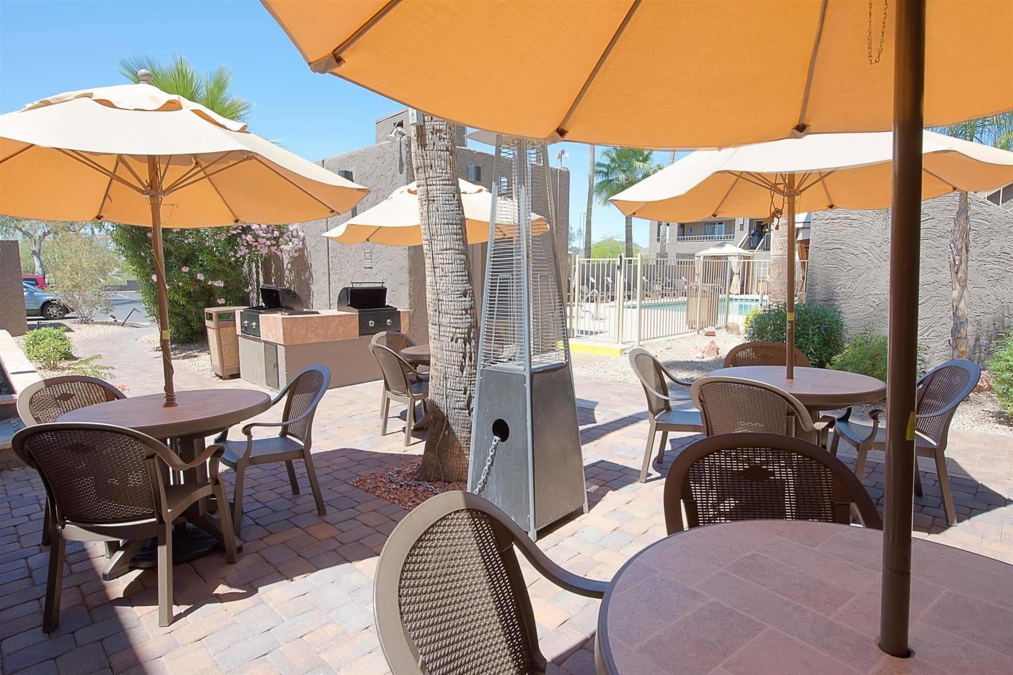 Best Western Innsuites Phoenix Hotel & Suites Dış mekan fotoğraf
